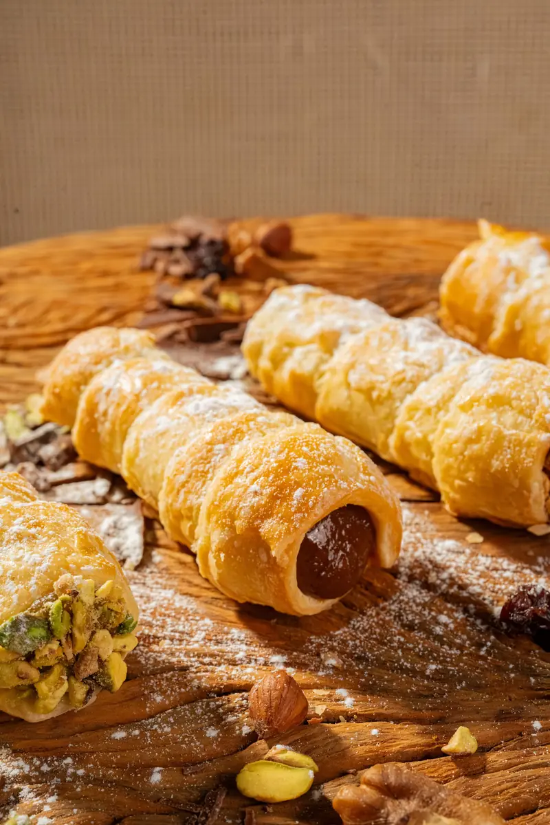 Cannoli de pistache e de doce de leite