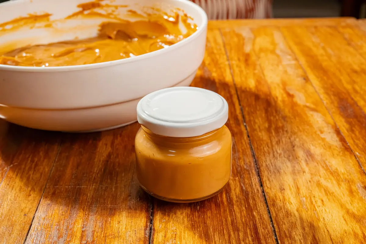 Pote de doce de leite da casa
